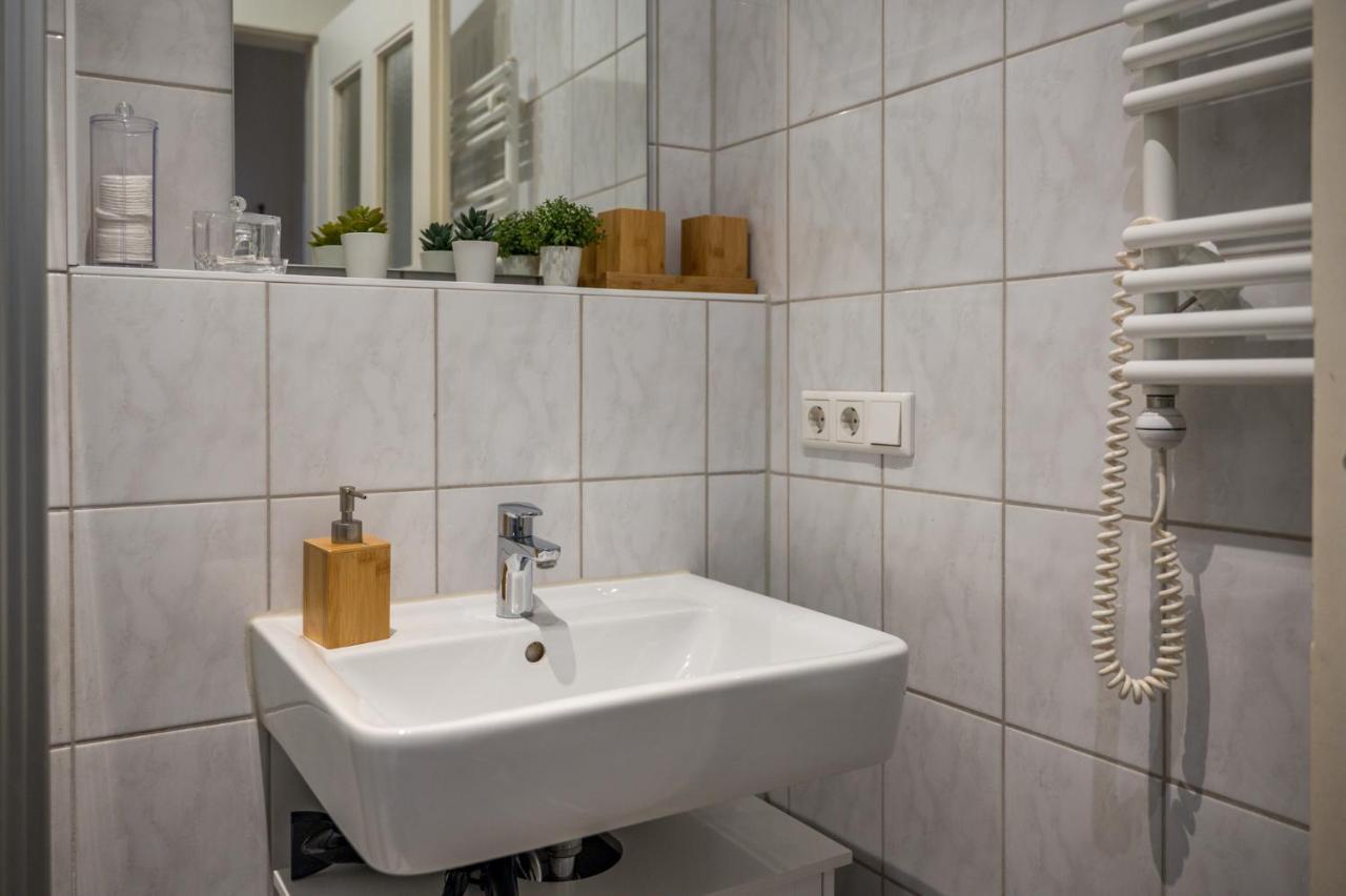 Arbio I Retro Apart Near Leipzig Hauptbahnhof Eksteriør bilde