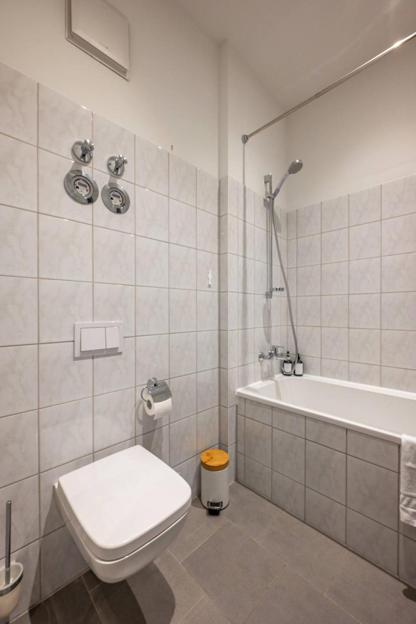 Arbio I Retro Apart Near Leipzig Hauptbahnhof Eksteriør bilde